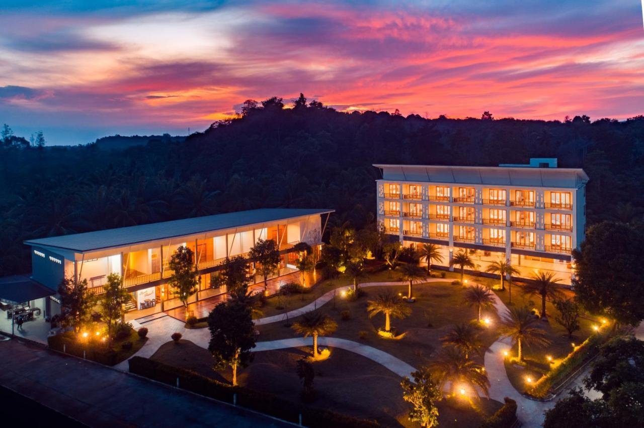 Nana Beach Hotel & Resort 跋麒 外观 照片